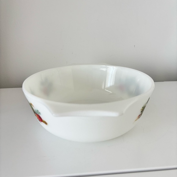 VINTAGE PYREX England White Milk Glass Casserole Bowl dish Tuscany Market Garden - Picture 3 of 14